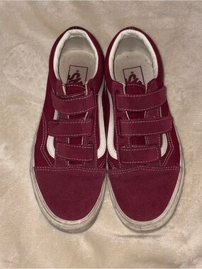 Women’s US 7.5 Men’s US 6 Burgundy Velcro Skate Sneakers - Vans off the wall